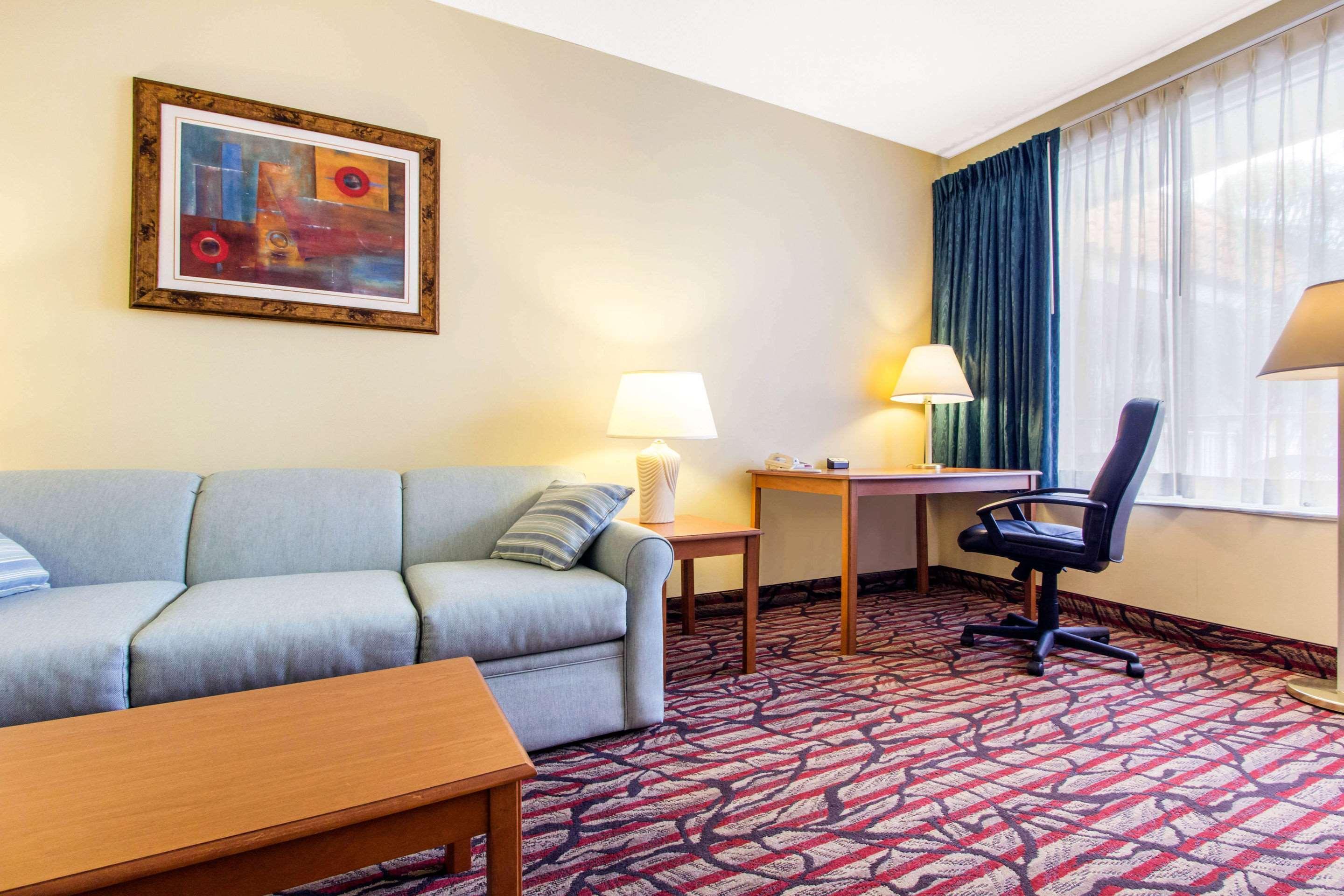 Rodeway Inn Central Clearwater Beach ภายนอก รูปภาพ